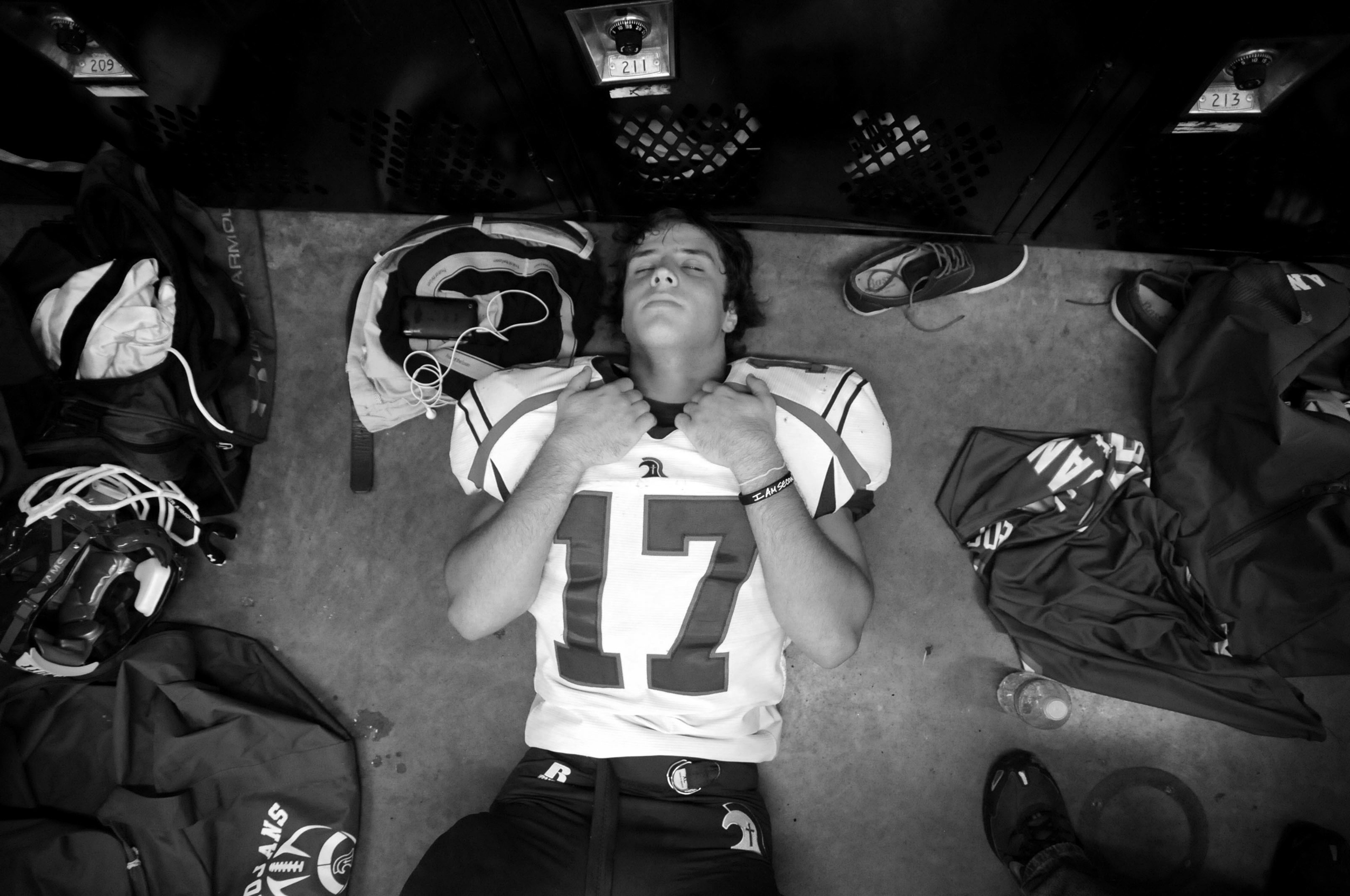 2011-09-23_TCAAddisonBishopLynchFootball_McWhorter0187editBW